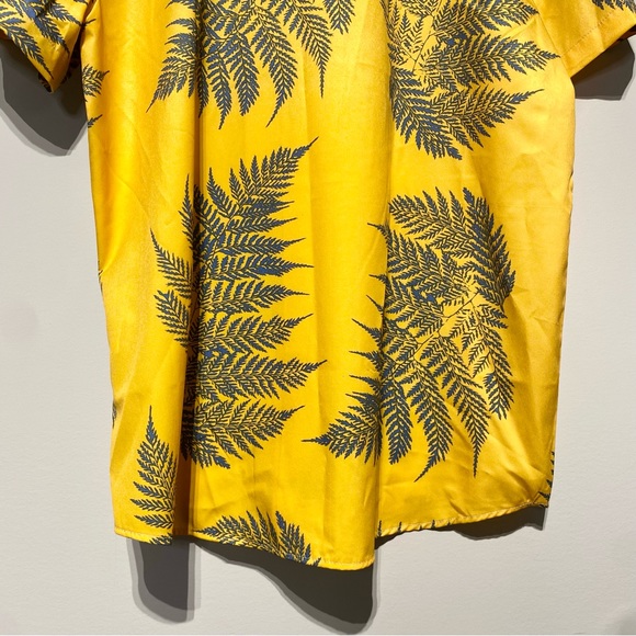 ๐๏ธ4 for 20$ / Shein Leave Short Sleeve Shirt / Yellow / XL - Picture 7 of 9